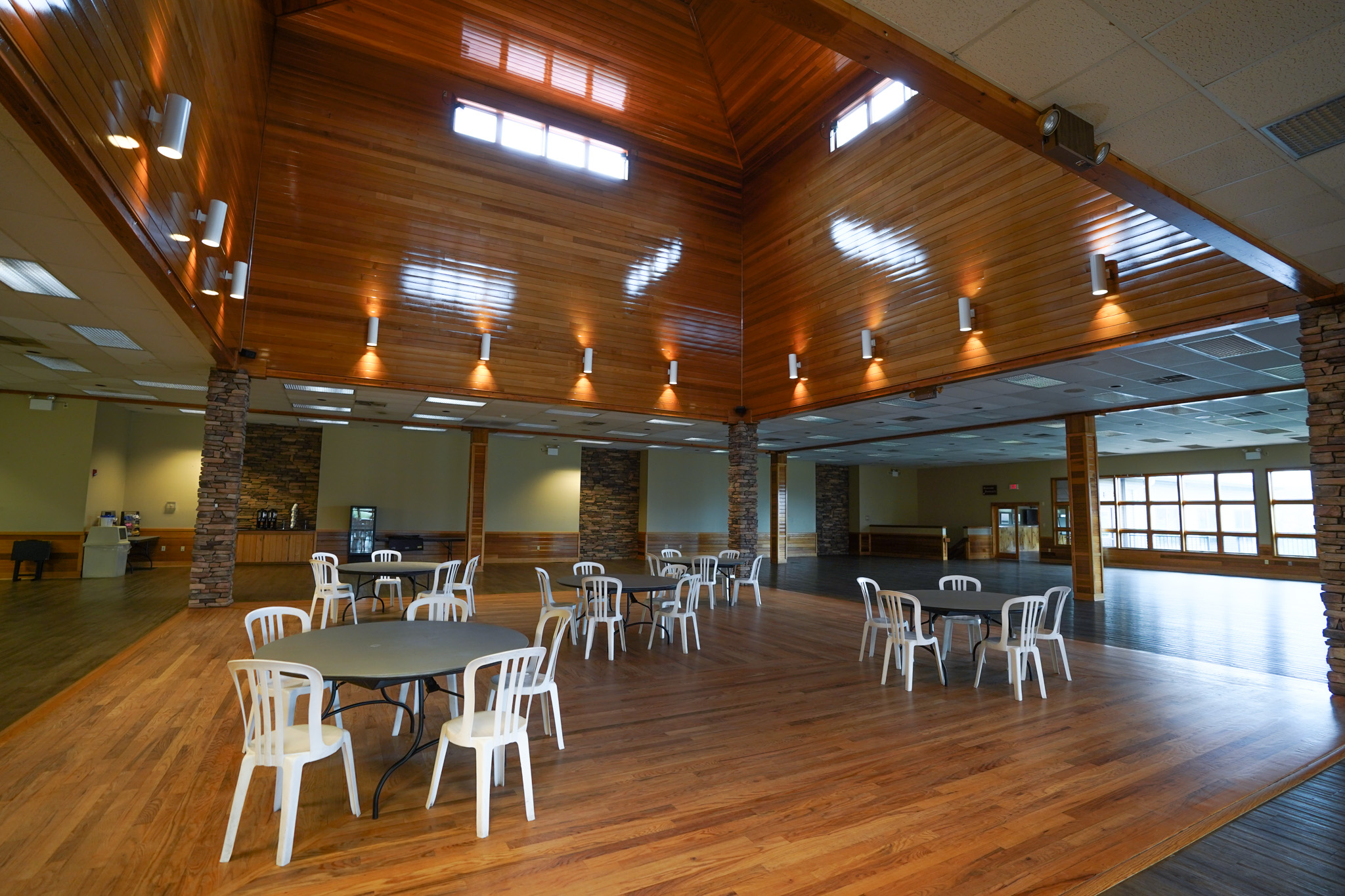 Dining room 2